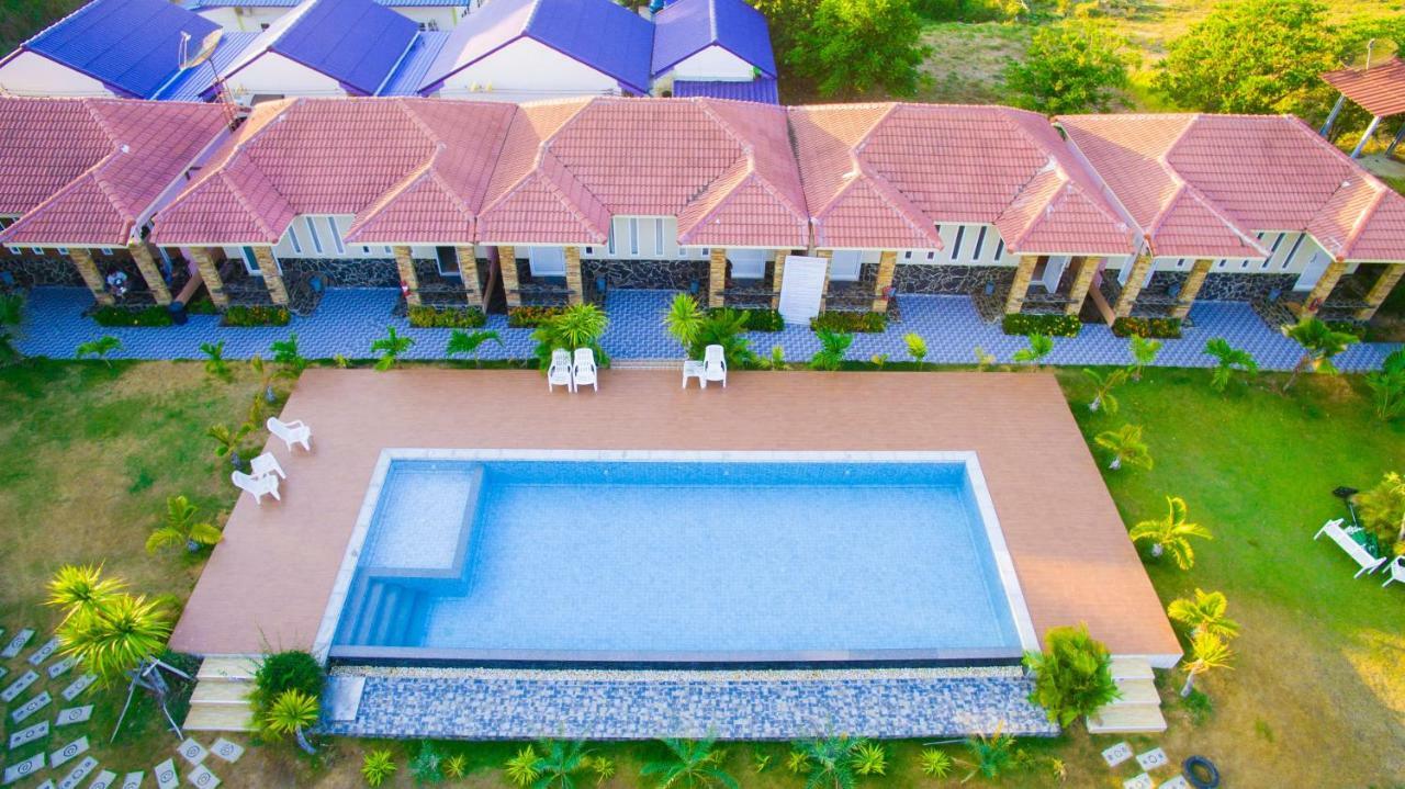 Diane Hotel Phetchaburi Esterno foto